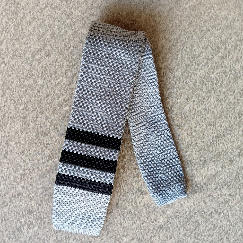 NOVESA LONDON Michel Andrew Knitted Slim Skinny Narrow Square Tie Gray HandMade